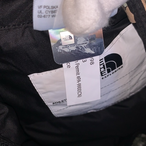 NWT The North Face Baby 1996 Retro Nuptse One-Piece, 18-24M - Picture 13 of 14